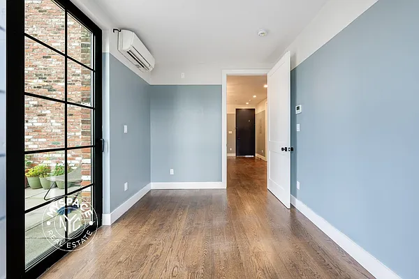 Bedroom, photo 3