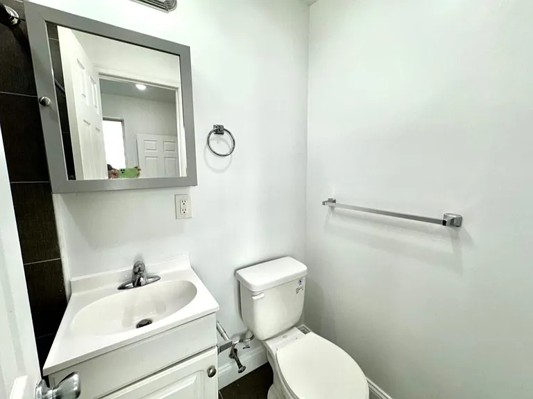 2255 N Broad St #3B-4C — Photo 11