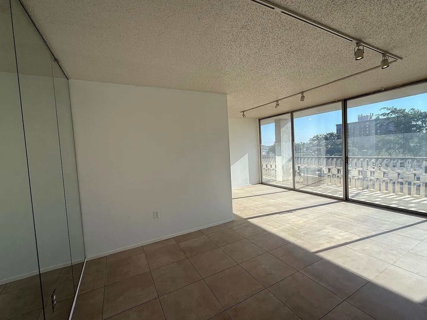 Quapaw Tower - Unit 3B — Photo 3