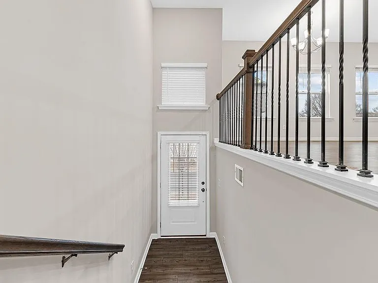 2247 Pink Hawthorn Dr — Photo 5