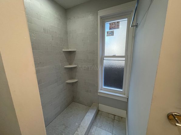 374 Oxford St #2