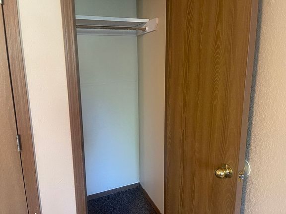 5th image of 1611-1627 W Woodland St #1611B