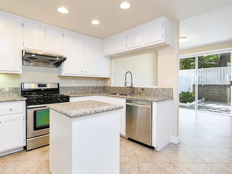 14714 Burgundy Pl — Photo 8