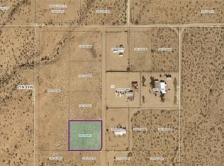 N Amado Rd, Golden Valley, AZ 86413