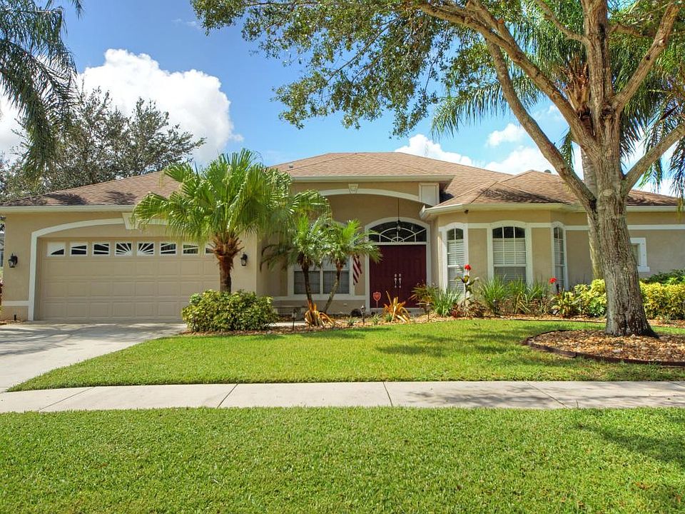 1st image of 3481 SW Islesworth Cir