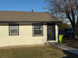 301 B 303 313 317 321 St #303, Belton, MO 64012