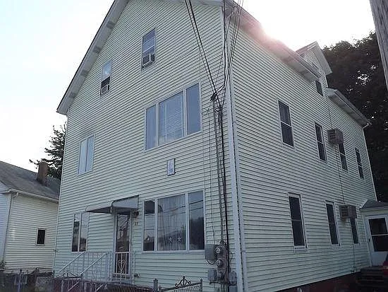 64 Forest Ave #3 — Photo 1