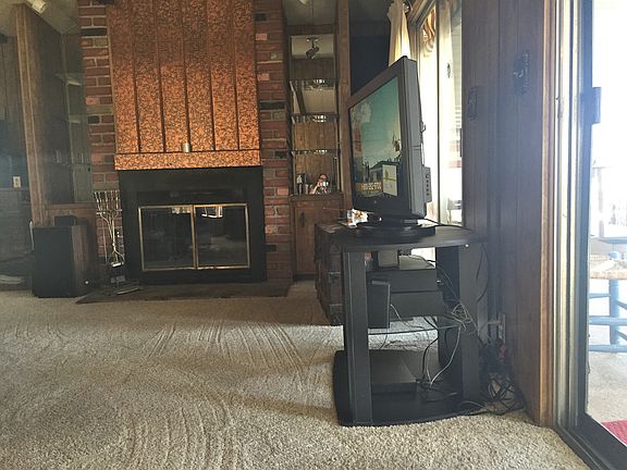 Living room with fireplace
