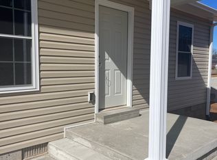 303 Camptown Rd #C, Bardstown, KY 40004