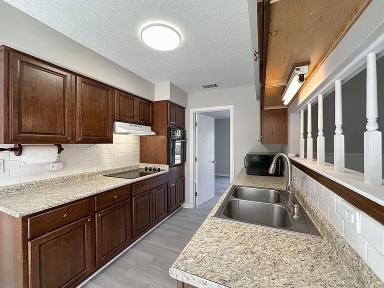 7 Lanvale St — Photo 4