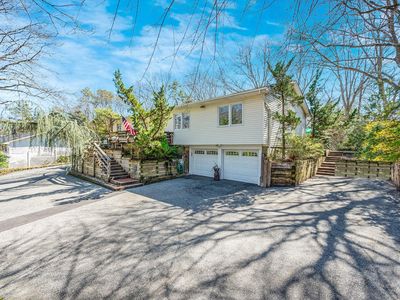 94 Shirley Court, Smithtown, NY, 11787