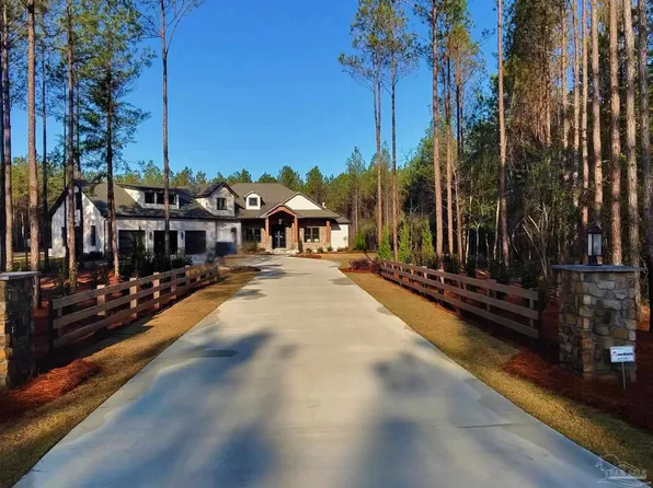 9325 Naturewalk Dr, Jay, FL 32565