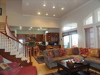 2nd image of 819 N 133rd St