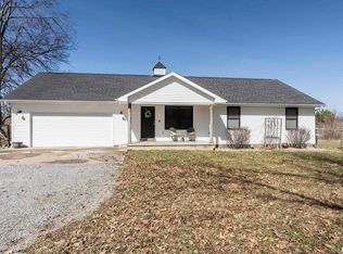 3440 Dr Springs Rd, Carterville, IL 62918