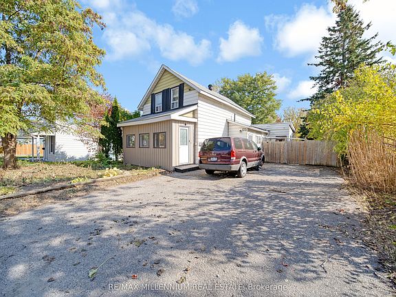 2nd image of 173 Barrie Rd