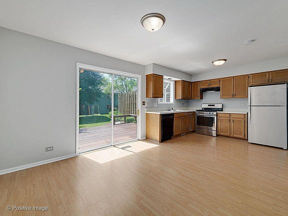 4th image of 0N693 Bedford Ln
