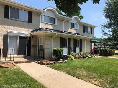 8755 George F Bunker Blvd, Sterling Heights, MI, 48313