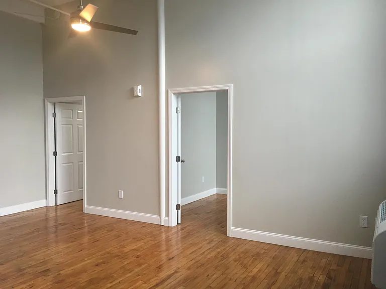 390 Charles St #313 — Photo 6