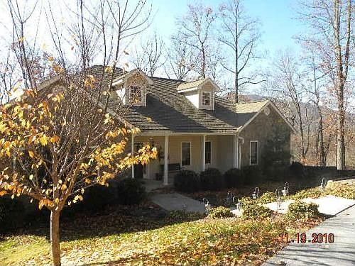 5th image of 135 Sage Ln
