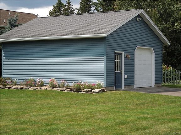 5th image of 3755 Katie Ln