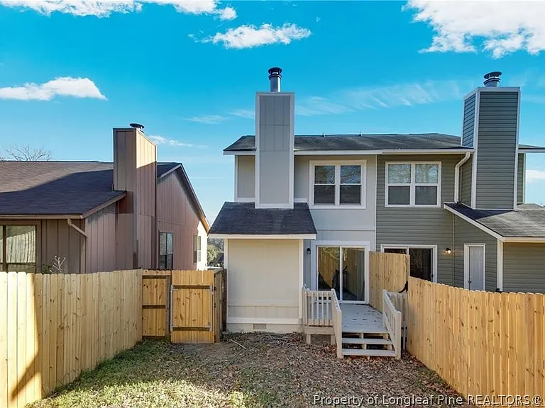 5940 Laguna Dr — Photo 37
