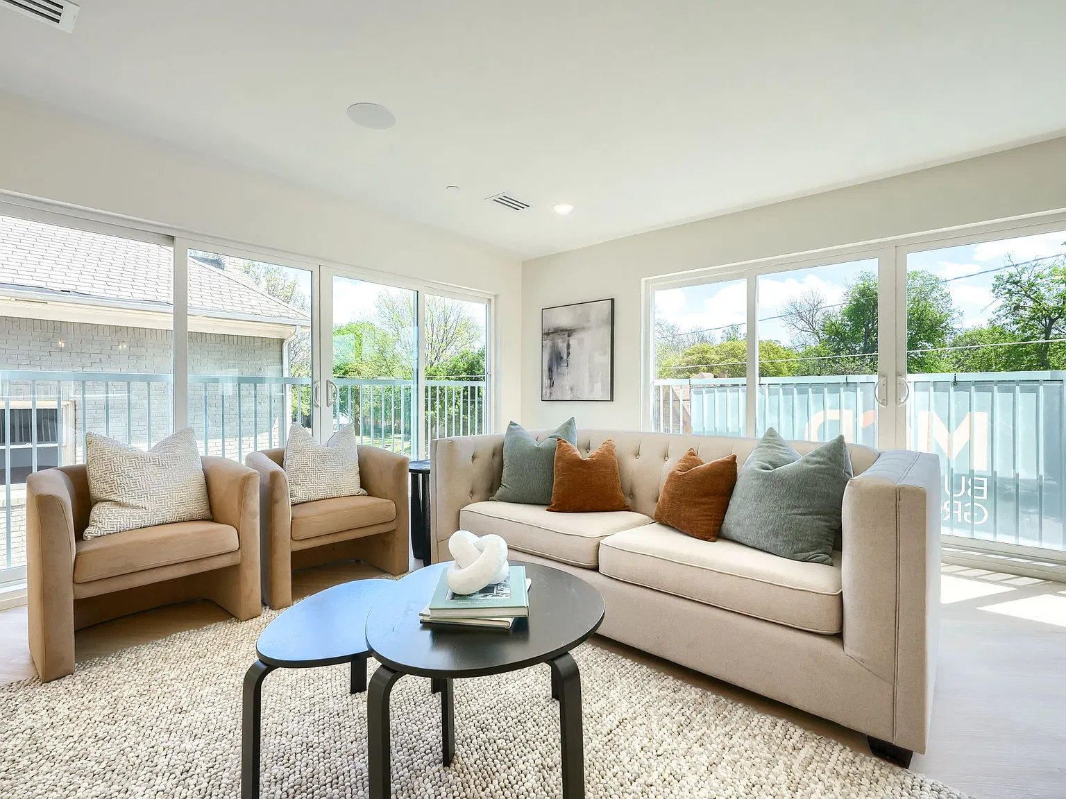 2 bed, 2.5 bath, 1500 sqft, $3,250 — Photo 1