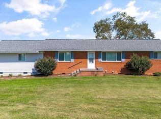 9821 E Emory Rd, Corryton, TN 37721