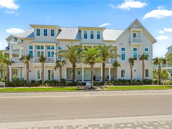 201 Laughter Ln, Port Aransas, TX 78373