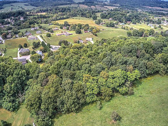 5th image of Heather Glen Dr