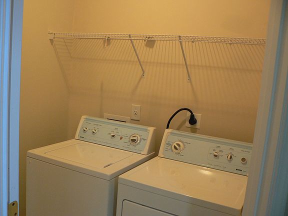 4th image of 1723 Atkinson Park Cir