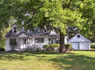 40 Cleveland Rd, Columbia, NJ 07832