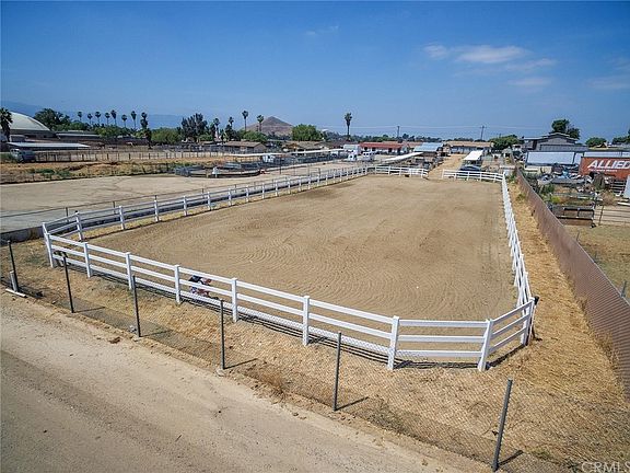 3rd image of 4267 Corona Ave