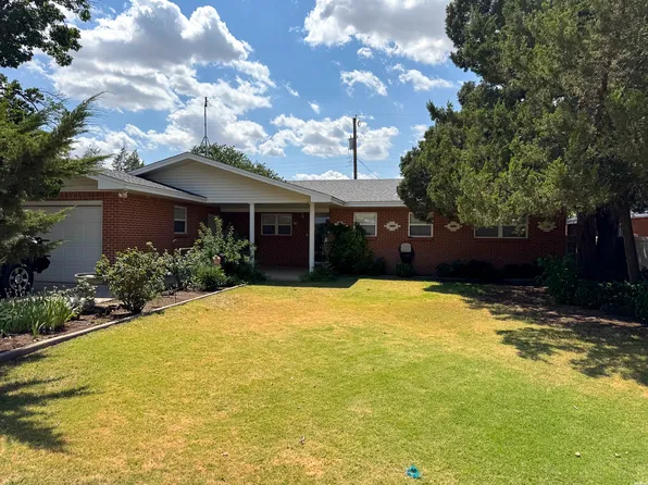 108 Texas Dr, Portales, NM 88130