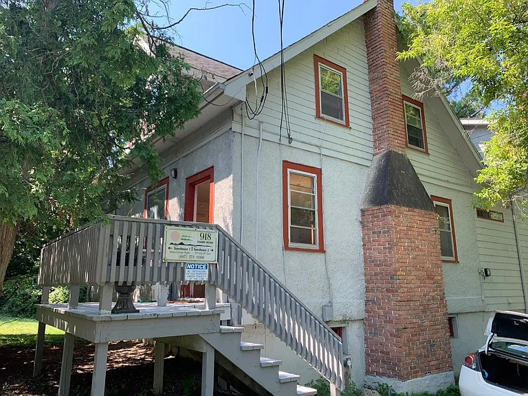 918 Danby Rd — Photo 20