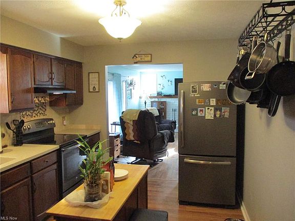 4th image of 3297 Cherrywood St