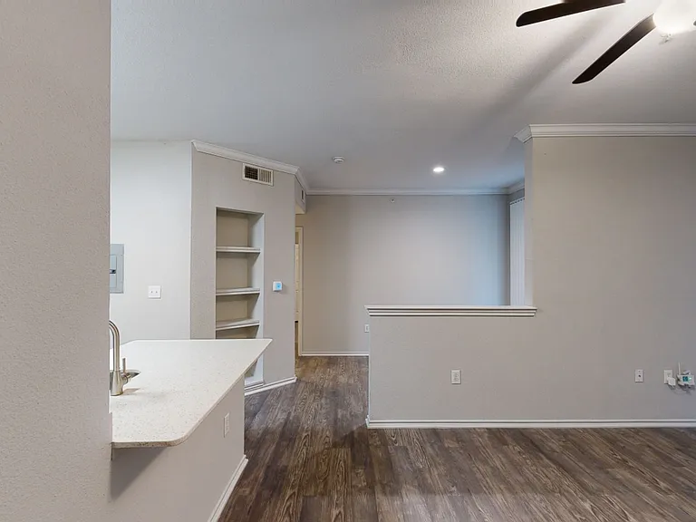 Lakeline Villas — Photo 58