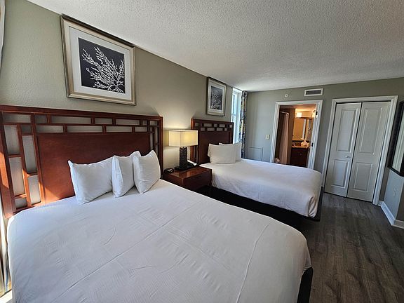 4th image of 5200 N Ocean Blvd. #731