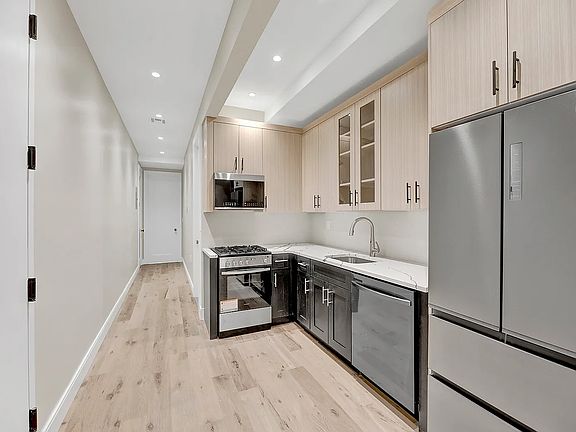 4th image of 221 Ralph Ave APT 2