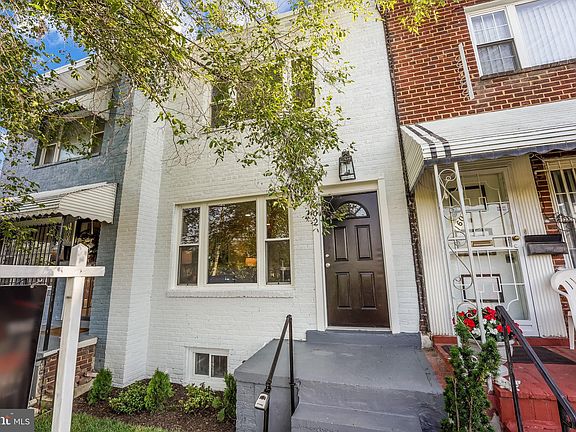 2nd image of 1602 W St NE