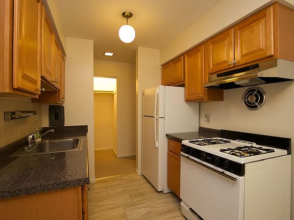 4th image of 8254 Niles Ave #2D