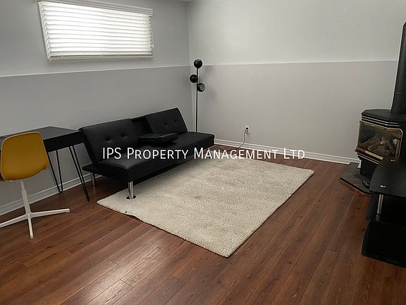 5th image of 98 Maple Dr