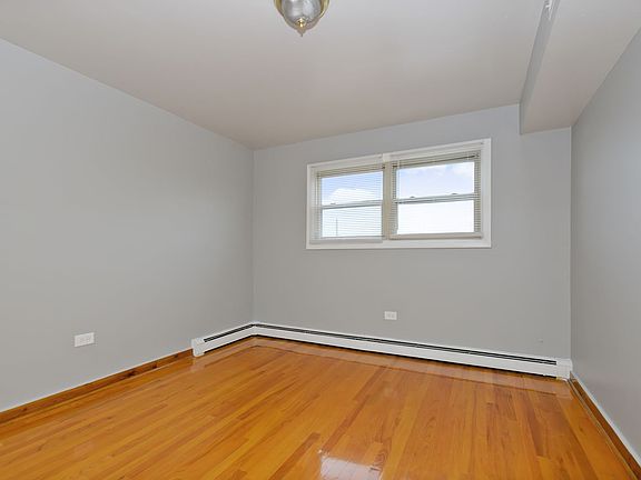4th image of 6301-6305 S Kilpatrick Ave #6301-3