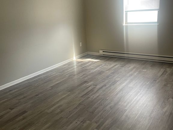 3rd image of 700 Larch St #C
