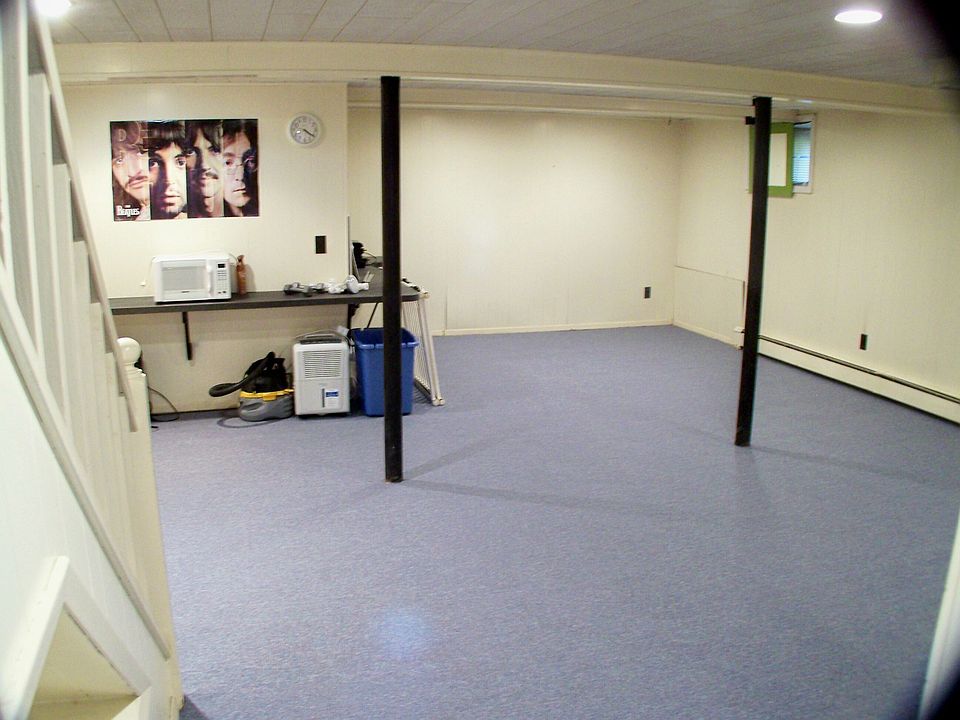 2nd image of 8 Ambrose Ave