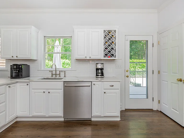 113 Northside Dr — Photo 14
