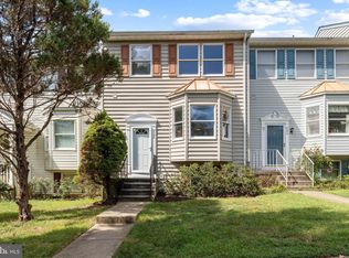 302 Sloping Woods Ct, Annapolis, MD 21409
