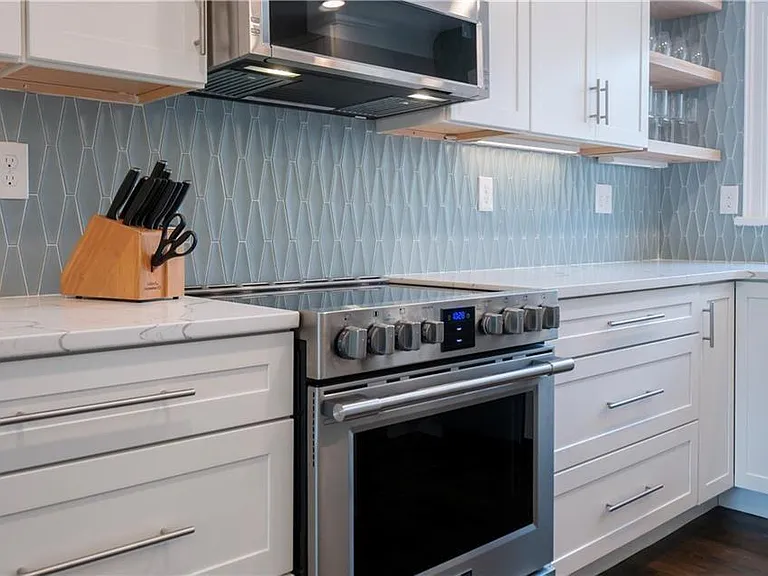 118 Ruggles Ave #101 — Photo 17