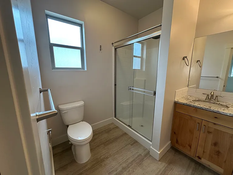 8918 W Northview St — Photo 15