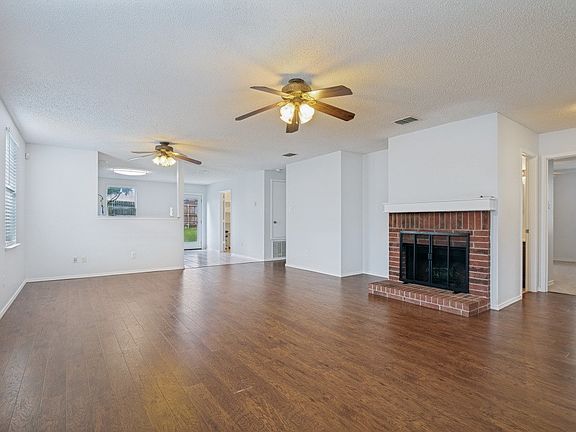 5th image of 1009 Lowndes Ln