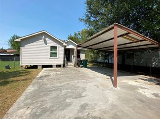 506 Travis St, Baytown, TX 77520
